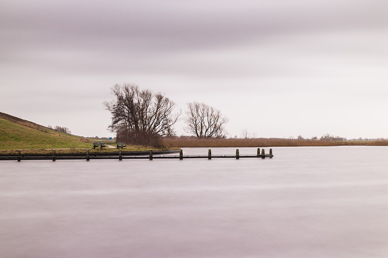 Tail of storm Gerrit over the Langweerderwiels in 30 seconds. (Long exposure photography).